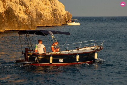 Location Bateau à moteur Apreamare Lancia Sorrentina 7 Metri Castro Marina
