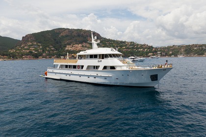 Rental Motor yacht Cheoy Lee 35 Cannes