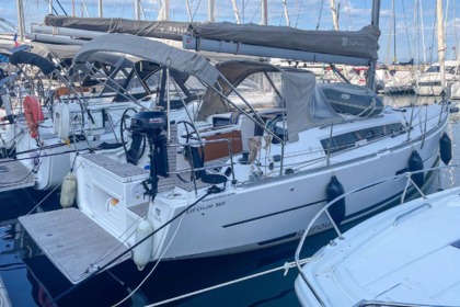 Charter Sailboat Dufour Dufour 360 Gl Hyères