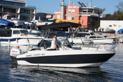 Charter Motorboat Selva Marine 570 Setubal