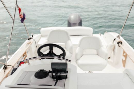 Općina Sveti Filip I Jakov Motorboat SESSA MARINE KEY LARGO 22 alt tag text