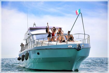 Hire Motorboat Nuova Nautica Princess 60 La Spezia