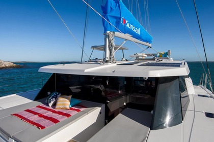 Rental Catamaran  Sunsail 424/4/4 Castries