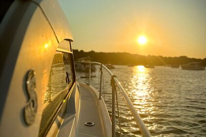 Location Bateau à moteur Beneteau Antarès 8 OB Hyères