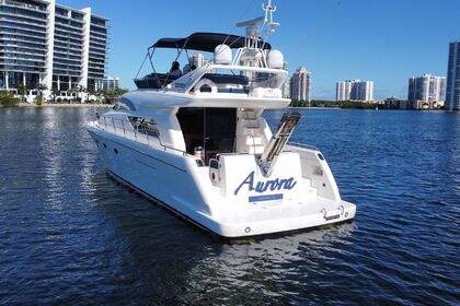 Charter Motorboat Uniesse Flybridge 55' Punta Cana