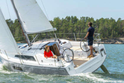 Location Voilier Beneteau OCEANIS 30.1 Ajaccio