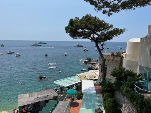 Neapel Catamaran Lagoon Lagoon 46 alt tag text