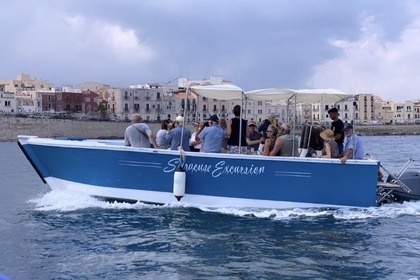 Location Bateau à moteur Gozzo 9 metri Syracuse