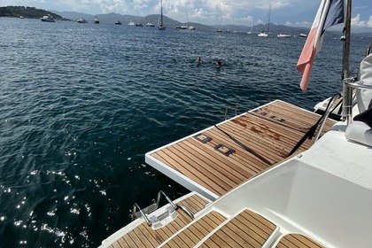 Location Catamaran Fountaine Pajot Saba 50 Maestro Crew Bonifacio