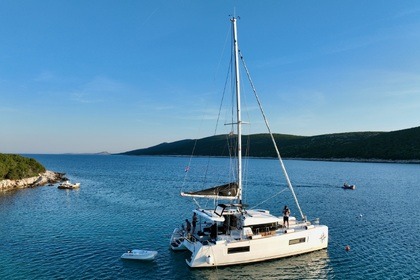Rental Catamaran  Lagoon 40 Pomer