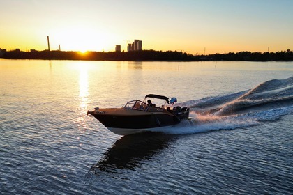 Rental Motorboat Britamarine Britamarine W25 Helsinki