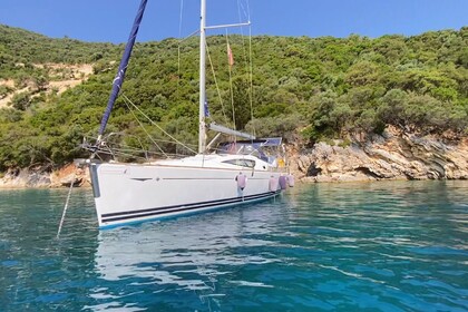 Hire Sailboat Jeanneau Sun Odyssey 39 Ds Palairos
