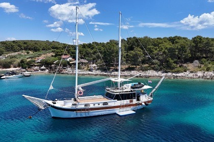 Miete Gulet Custom made 100ft Performance Sailing Yacht Split
