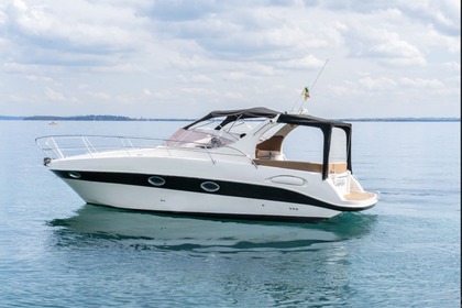 Hire Motorboat Saver 330 Sport Moniga del Garda