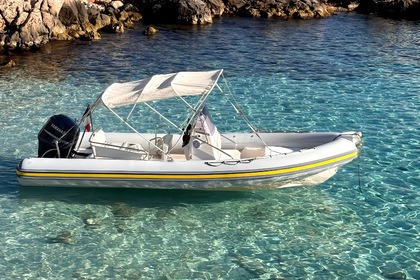 Hire RIB Semi rigide 7 Metres Les Lecques