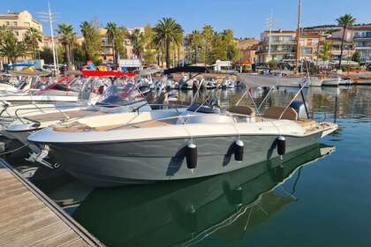 Noleggio Barca a motore Clear Liner Libra open Saint-Raphaël