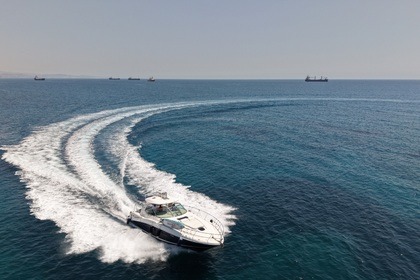 Charter Motorboat Sea Ray sundancer Limassol