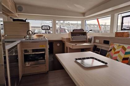 Aluguel Catamarã Lagoon 40 Bonifacio