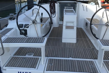 Hire Sailboat Beneteau Oceanis 38 Cadzand