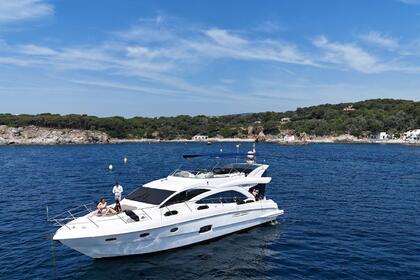 Hire Motorboat MAJESTY MAJESTY 56 FLY Platja d'Aro