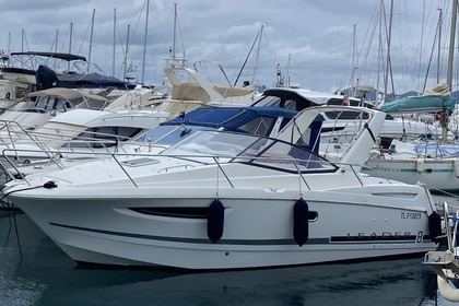 Location Bateau à moteur Jeanneau Leader 8 Cannes