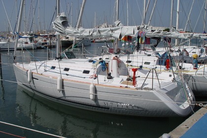Charter Sailboat Beneteau First 31.7 La Grande-Motte