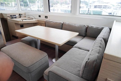 Charter Catamaran Lagoon-Bénéteau Lagoon 46 - 4 + 2 cab. Eden Island, Seychelles