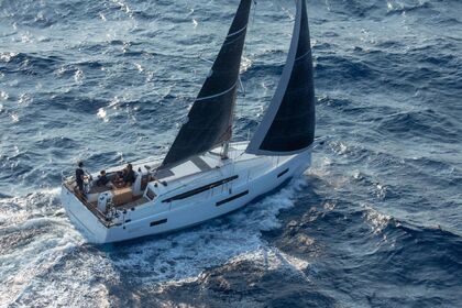 Hire Sailboat Jeanneau Sun Odyssey 410 - 3 cab. Tortola
