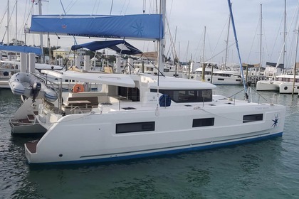 Charter Catamaran Lagoon-Bénéteau Lagoon 46 - 4 + 2 cab. Marsh Harbour