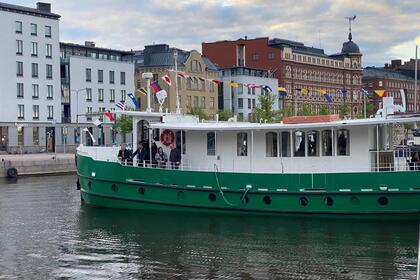 Miete Motorboot Sunseeker Custom Helsinki