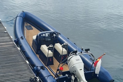 Hire Motorboat Blue Phantom Southampton