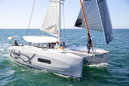 Verhuur Catamaran Excess Excess 11 - 4 + 1 + 1 cab. Mitikas