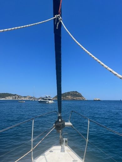 Denia Sailboat Bavaria Cruiser 41 alt tag text