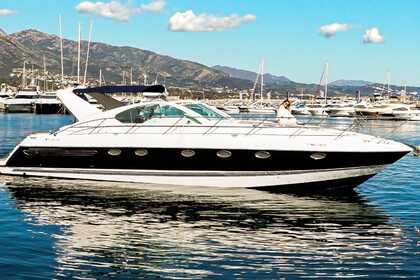 Noleggio Barca a motore Fairline Targa 48 Marbella