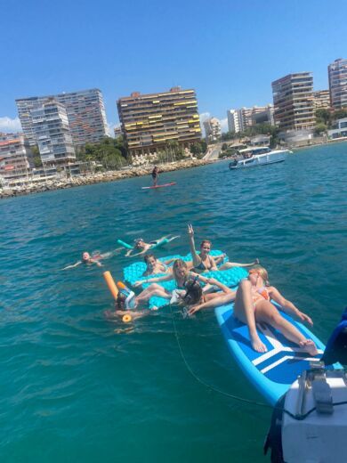 Alicante (Alacant) Motorboat Doqueve 360 11 metros alt tag text