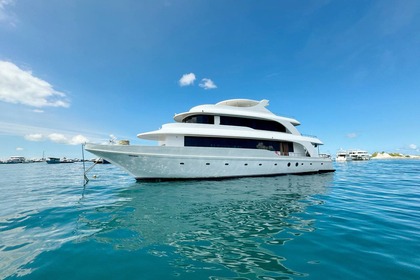 Miete Motoryacht Custom made 30m yacht in Maldives Malé