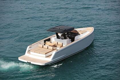 Location Bateau à moteur PARDO YACHT Pardo 43 Saint-Tropez