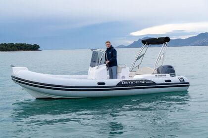 Hyra båt Motorbåt Capelli Capelli Tempest 630 Golfe-Juan