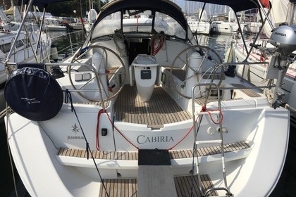 Hire Sailboat JEANNEAU SUN ODYSSEY 39I Portisco