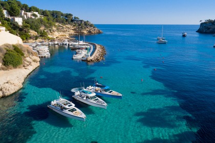 Charter Motorboat Axopar Boats Oy Axopar 37 XC Cross Cabin. Athens