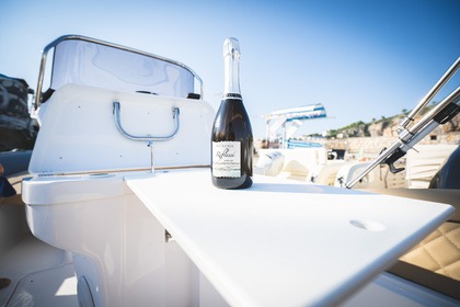 Charter RIB Salpa Soleil 20 Terracina