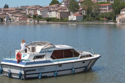 Rental Houseboats Standard Lake Star Leitrim