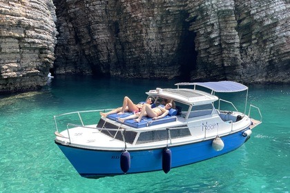 Rental Motorboat Tresfjord 26 Budva