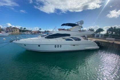 Rental Motor yacht Azimut 55 ft La Romana
