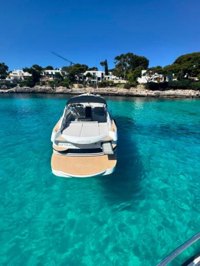Motorboat Pershing 37 37 Plattegrond van de boot