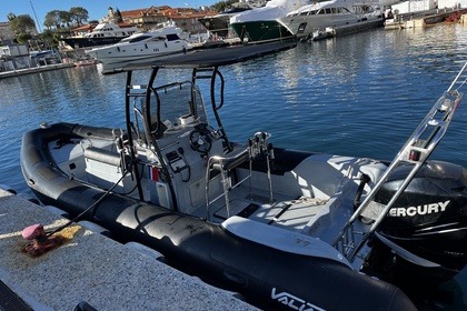 Alquiler Neumática Valiant 760 Sport Fishing Antibes