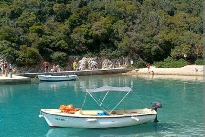 Charter Motorboat Boat without licence Elan 490 Rab