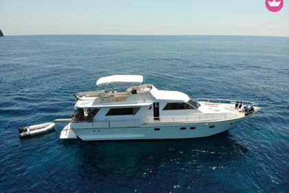 Rental Motor yacht cantieri navali liguri Ghibli 20 Naples