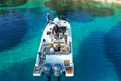 Charter Motorboat Jeanneau Cap Camarat 9.0 Stari Grad