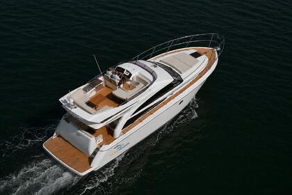 Location Bateau à moteur Princess Princess 43 fly britge Chalcidique
